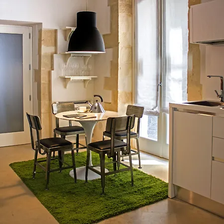 Re Federico Boutique Apartahotel 4*